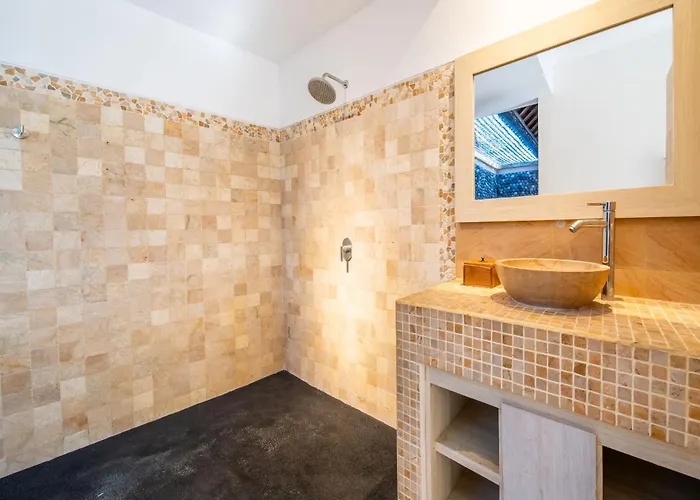 Villa Free Pick-up Balinese Style Tropical Private Pool With 2 Bedrooms