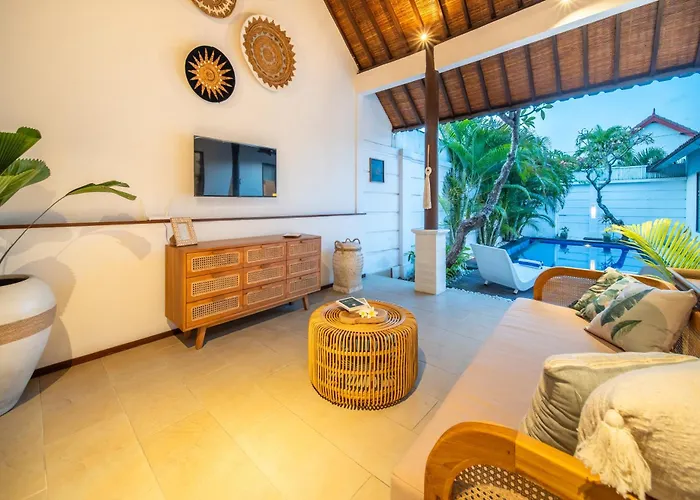 Villa Free Pick-up Balinese Style Tropical Private Pool With 2 Bedrooms *