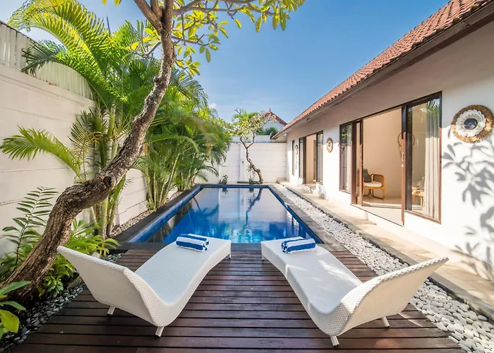 Free Pick-up Balinese Style Tropical Private Pool With 2 Bedrooms