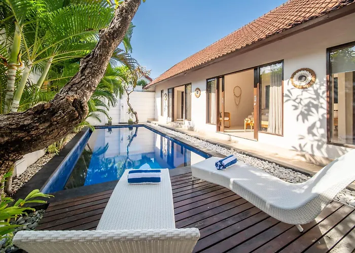 Free Pick-up Balinese Style Tropical Private Pool With 2 Bedrooms *